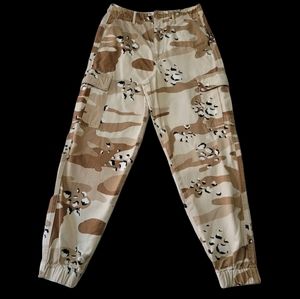 Forever 21 Camo Ankle Jogger Jeans Sz Small